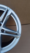 Load image into Gallery viewer, 1x Alufelge 18 Zoll 8.0&quot; 5x112 40ET 8W0601025EC Audi A4 Rim Wheel