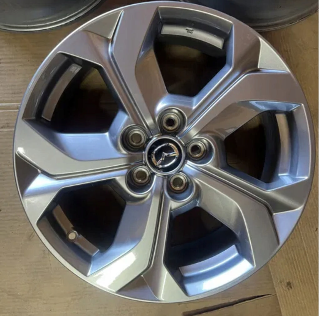 1x Alufelge 18 Zoll 7.0" 5x114.3 45ET Glanz Graphit 9965777080 Mazda Mx30 Cx30 FEL3208888849sc