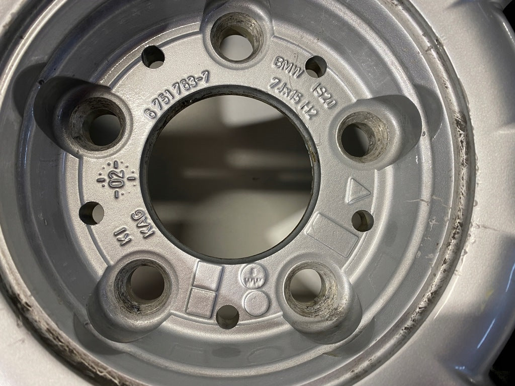 4x Alufelge 15 Zoll 7.0" 5x120 20ET Glanz Silber 6751763 BMW 5 E39 Rim Wheel FEL7086837703zj