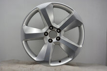 Load image into Gallery viewer, 1x Alufelge 19 Zoll 8.0&quot; 5x112 27ET Glanz Silber 8R0601025P Audi Rim Wheel