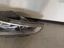 Laden Sie das Bild in den Galerie-Viewer, Frontscheinwerfer Hyundai I30 III 92102G4100 LED Rechts Scheinwerfer Headlight