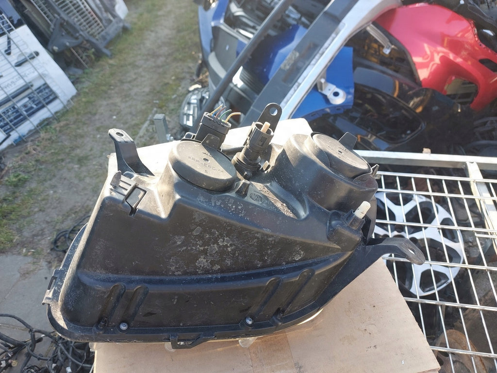 Frontscheinwerfer Dacia Duster 260107466R Rechts Scheinwerfer Headlight