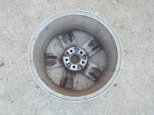 Load image into Gallery viewer, 1x Alufelge 16 Zoll 7.0" 5x100 46ET Glanz Silber 6V0601025B Skoda Fabia Iii FEL4720866064ki