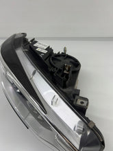 Laden Sie das Bild in den Galerie-Viewer, Frontscheinwerfer BMW F80 741078806 Rechts Scheinwerfer Headlight SCH5109832309ac