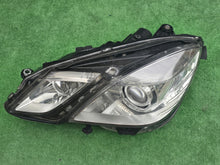 Laden Sie das Bild in den Galerie-Viewer, Frontscheinwerfer Mercedes-Benz W212 A2128205761KZ Bi-Xenon Links Headlight SCH4095190316wn