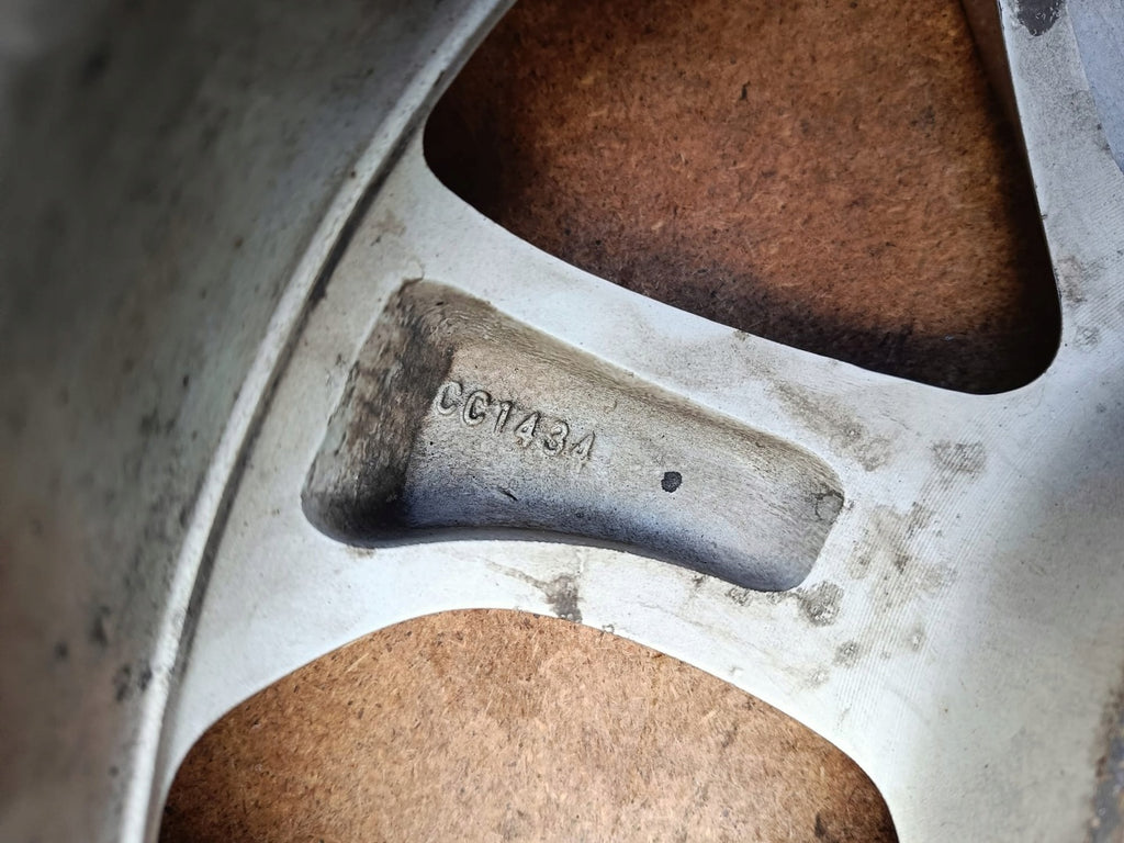 1x Alufelge 15 Zoll 5.5" 4x100 50ET Nissan Micra K12 Rim Wheel