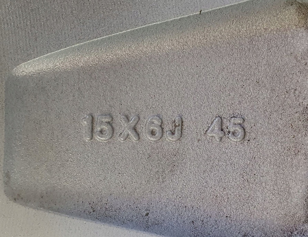 1x Alufelge 15 Zoll 6.0" 5x114.3 45ET 4FA1A Nissan Leaf Ze0 Ze1 Pulsar Rim Wheel