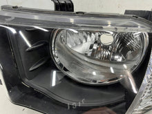 Laden Sie das Bild in den Galerie-Viewer, Frontscheinwerfer Mitsubishi L200 8301B461 Links Scheinwerfer Headlight SCH5483972611fv