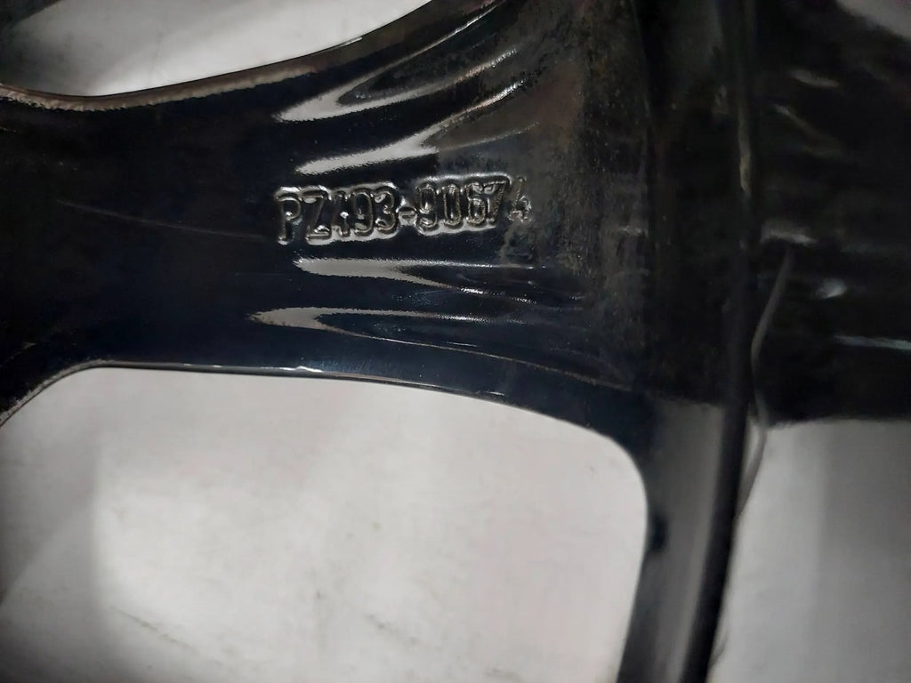 1x Alufelge 16 Zoll 4.5" 4x100 35ET PZ493-90674 Toyota Aygo Rim Wheel