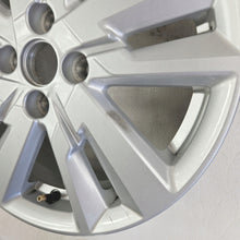 Laden Sie das Bild in den Galerie-Viewer, 1x Alufelge 16 Zoll 6.0" 4x100 50ET N97601 5FA1B Nissan Micra K14 Note E12 FEL4013705238go