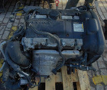 Load image into Gallery viewer, Motor Volvo V40 B4204T3 2.0 163PS 120kW Benzin Engine Komplett MOT2461630861vf