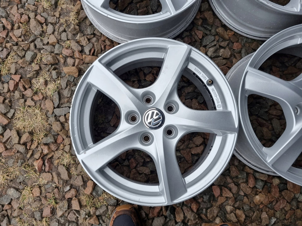 4x Alufelge 16 Zoll 6.5" 5x112 46ET Glanz KBA49924 Skoda Octavia I Golf FEL4160365622hl