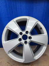 Load image into Gallery viewer, 1x Alufelge 17 Zoll 7.5" 5x112 51ET Glanz Silber 8V0601025BK Audi A3 Rim Wheel FEL6456254688rx