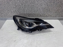 Laden Sie das Bild in den Galerie-Viewer, Frontscheinwerfer Opel Astra K 39023763 Rechts Scheinwerfer Headlight SCH5980439800bz