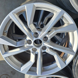 1x Alufelge 18 Zoll 8.5