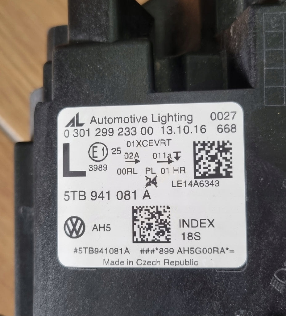 Frontscheinwerfer VW Touran 5H19410035 300474909 LED Links Headlight SCH5740313490au