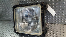 Laden Sie das Bild in den Galerie-Viewer, Frontscheinwerfer Mercedes-Benz MB100 Rechts Scheinwerfer Headlight SCH9946322281ja