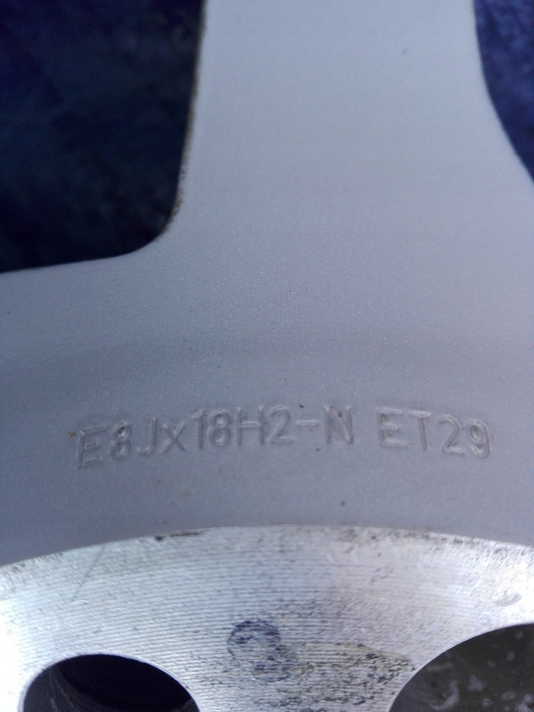 1x Alufelge 18 Zoll 8.0" 5x112 29ET Glanz Silber 4N0601025A Audi A8 D5 Rim Wheel FEL4393283258qj
