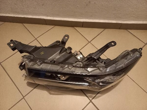 Frontscheinwerfer Toyota Land Cruiser Links Scheinwerfer Headlight SCH6767084219xs