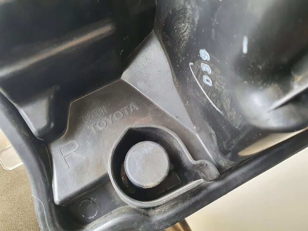 Frontscheinwerfer Toyota Yaris Rechts Scheinwerfer Headlight