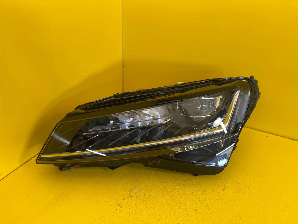 Frontscheinwerfer Skoda Superb LED Links Scheinwerfer Headlight SCH7800725297cx