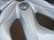 Load image into Gallery viewer, 1x Alufelge 16 Zoll 6.5" 4x100 403007678R Renault Clio I Rim Wheel FEL8405034089ze