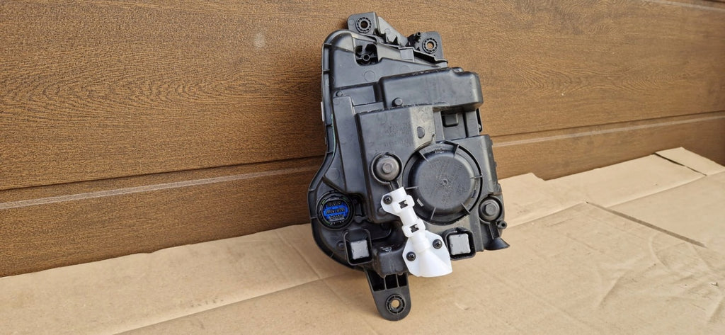 Frontscheinwerfer Hyundai Tucson N7921-61120 Rechts Scheinwerfer Headlight SCH2311954214mr