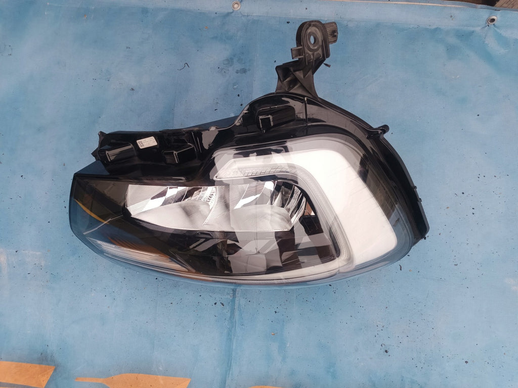 Frontscheinwerfer Renault Master III 260105567R LED Rechts Headlight