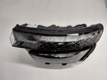 Laden Sie das Bild in den Galerie-Viewer, Frontscheinwerfer Skoda Kamiq 658941015 LED Links Scheinwerfer Headlight SCH1512347607jt