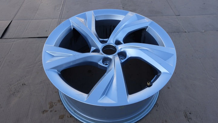 1x Alufelge 18 Zoll 8.0" 5x112 8W0601025EJ Audi A4 B9 Rim Wheel FEL5082873619ux