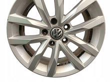 Laden Sie das Bild in den Galerie-Viewer, 1x Alufelge 16 Zoll 6.5" 5x112 41ET Glanz Silber 3G0601025 VW Passat B8 FEL8222041843bp