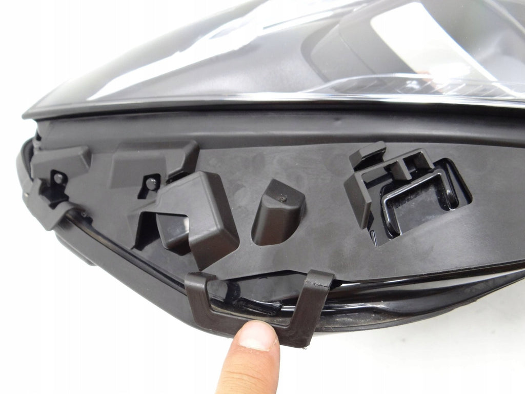 Frontscheinwerfer Mercedes-Benz Cla A1189067001 LED Rechts Headlight SCH9756800637uj