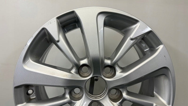 1x Alufelge 16 Zoll 6.5" 5x114.3 45ET Glanz Silber Toyota Yaris Cross Rim Wheel FEL1849480629dr