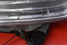 Laden Sie das Bild in den Galerie-Viewer, Frontscheinwerfer Citroën C3 III C5 9689037880 Xenon Links Headlight