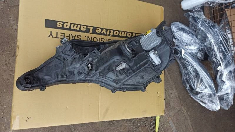 Frontscheinwerfer Toyota Rav 4 Xenon Rechts Scheinwerfer Headlight SCH1689511296kq