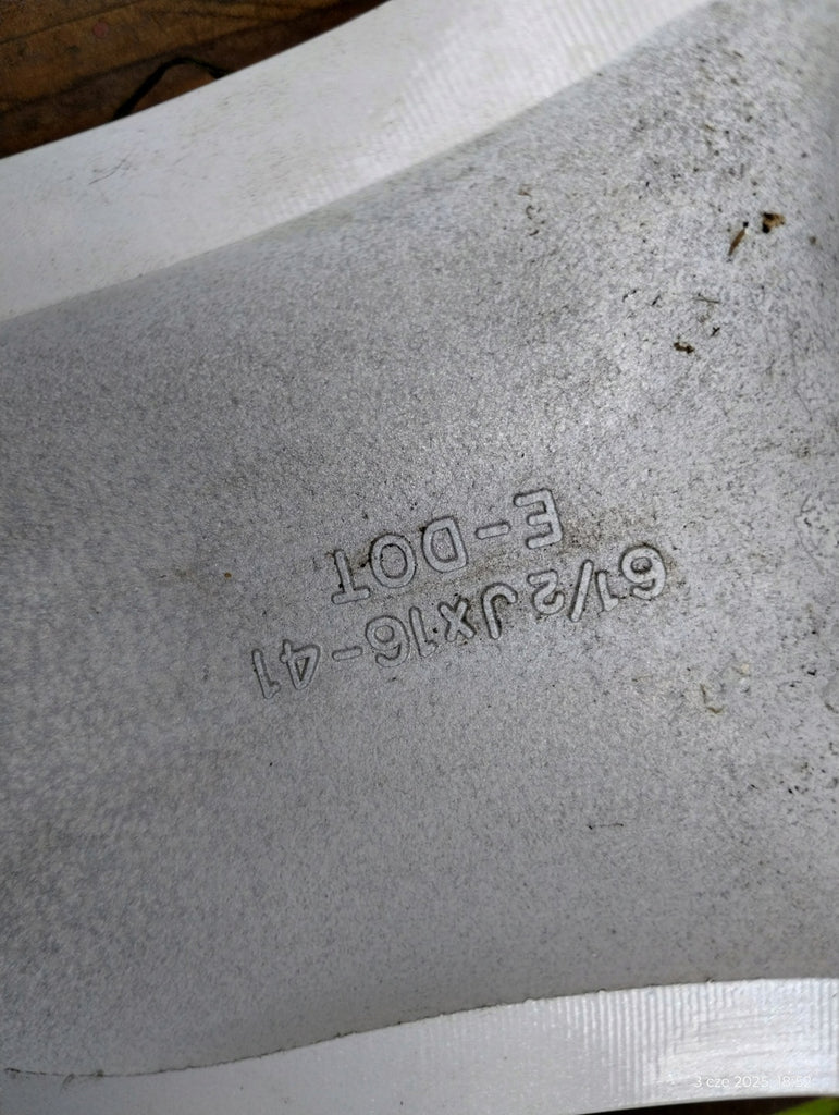 1x Alufelge 16 Zoll 6.5" 5x114.3 41ET Glanz Silber 52910-2E200 Hyundai Tucson