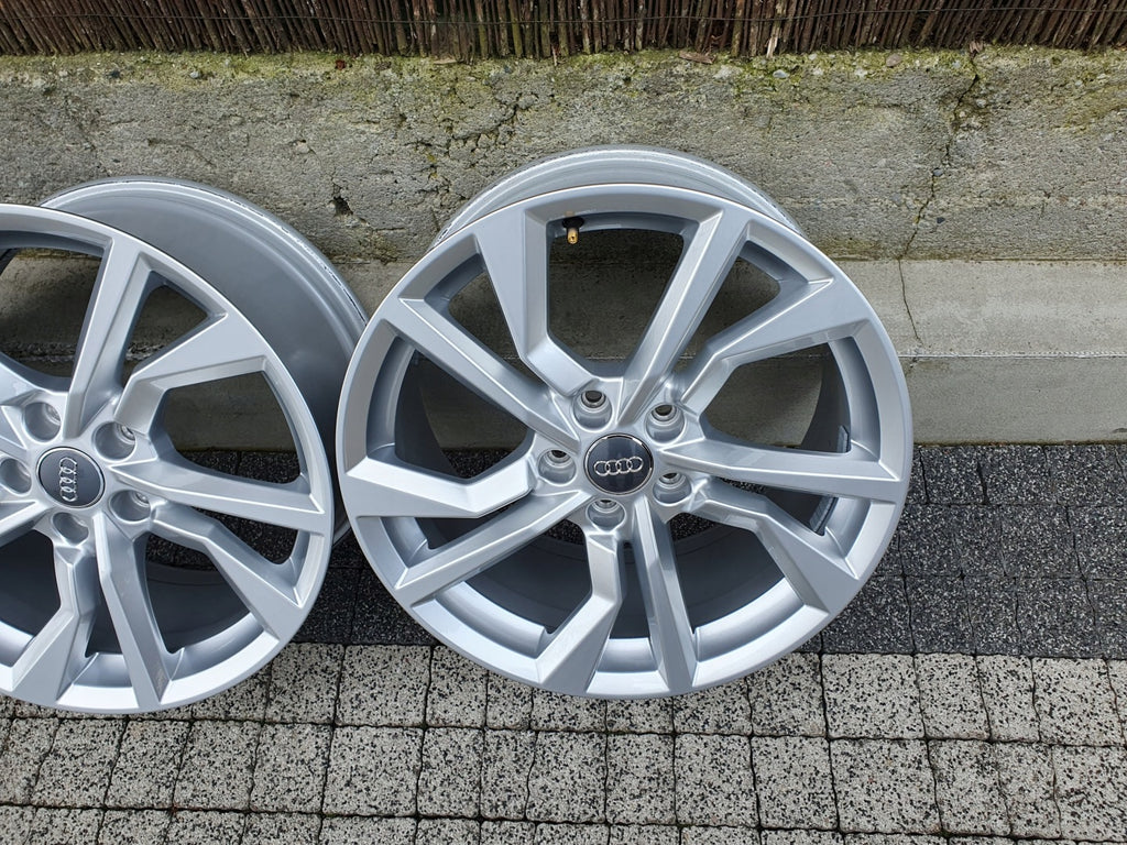 4x Alufelge 18 Zoll 8.5" 5x112 50ET Glanz Silber 8S0601025AN Audi Rim Wheel FEL4842266047mu