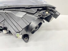 Laden Sie das Bild in den Galerie-Viewer, Frontscheinwerfer Skoda Superb III 3V1941016A Xenon Rechts Headlight