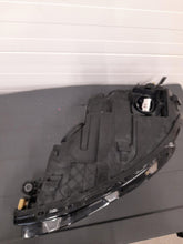Laden Sie das Bild in den Galerie-Viewer, Frontscheinwerfer VW Golf VIII 90150891 Rechts Scheinwerfer Headlight SCH5694362134td
