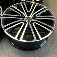 Laden Sie das Bild in den Galerie-Viewer, 4x Alufelge 18 Zoll 8.0" 5x112 44ET Glanz Schwarz 3AA601025L VW Passat B7 FEL3079932433ug