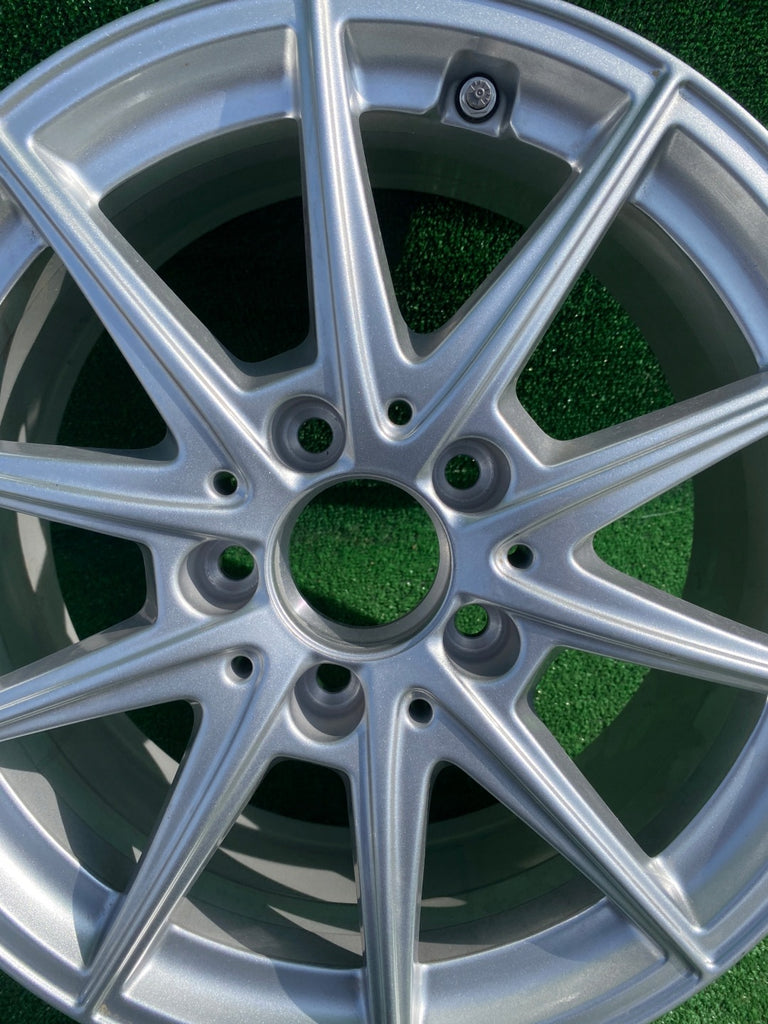 1x Alufelge 16 Zoll 6.5" 5x112 44ET Glanz Silber A1774011100 Mercedes-Benz FEL1218683581hw