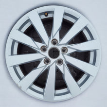 Load image into Gallery viewer, 1x Alufelge 17 Zoll 7.5&quot; 5x112 43ET Glanz Silber 8V0601025 Audi A3 Rim Wheel