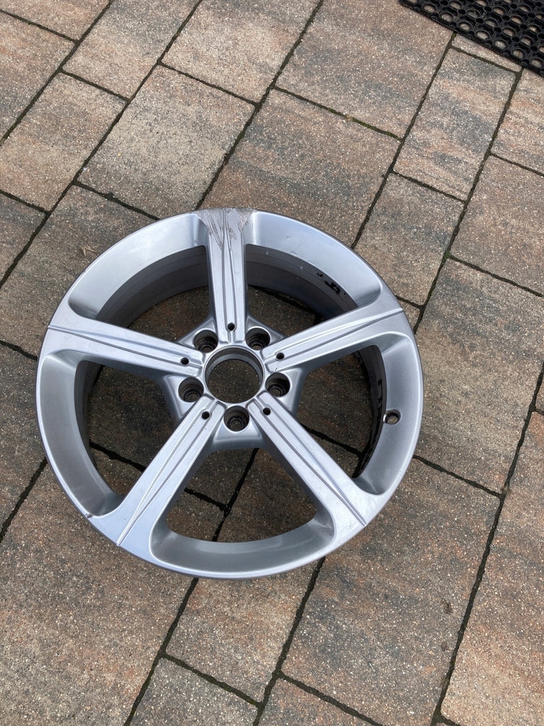 1x Alufelge 17 Zoll 6.5" 5x112 44ET Glanz Silber A1774011200 Mercedes-Benz Cla