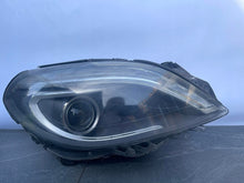 Laden Sie das Bild in den Galerie-Viewer, Frontscheinwerfer Mercedes-Benz W246 A2468207461 LED Rechts Headlight