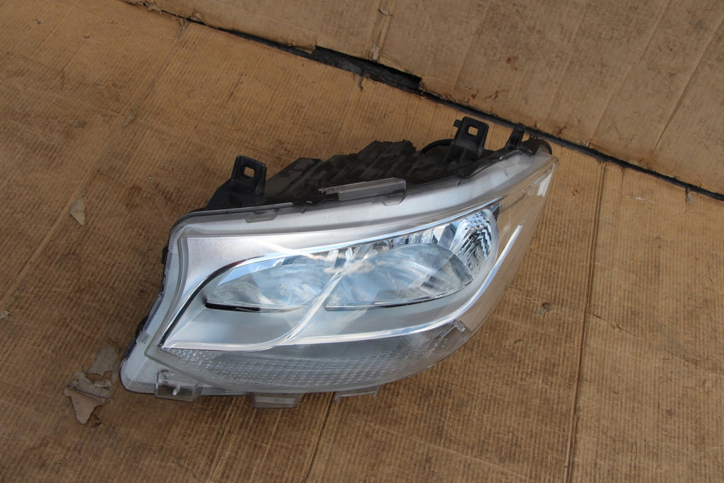 Frontscheinwerfer Mercedes-Benz Sprinter A9109060000 Links Headlight SCH4595156745tj