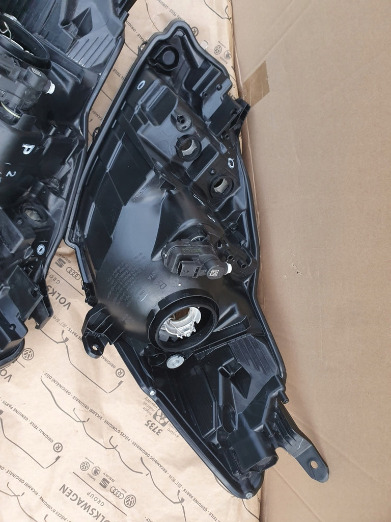 Frontscheinwerfer Toyota Yaris Ein Stück (Rechts oder Links) Headlight