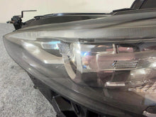 Laden Sie das Bild in den Galerie-Viewer, Frontscheinwerfer Mazda III GRF5-51040 LED Links Scheinwerfer Headlight SCH8888369217uc