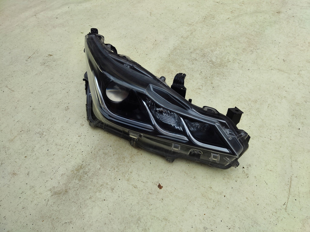 Frontscheinwerfer Toyota Corolla 81110-02T31-00 Rechts Scheinwerfer Headlight SCH6084527012qq