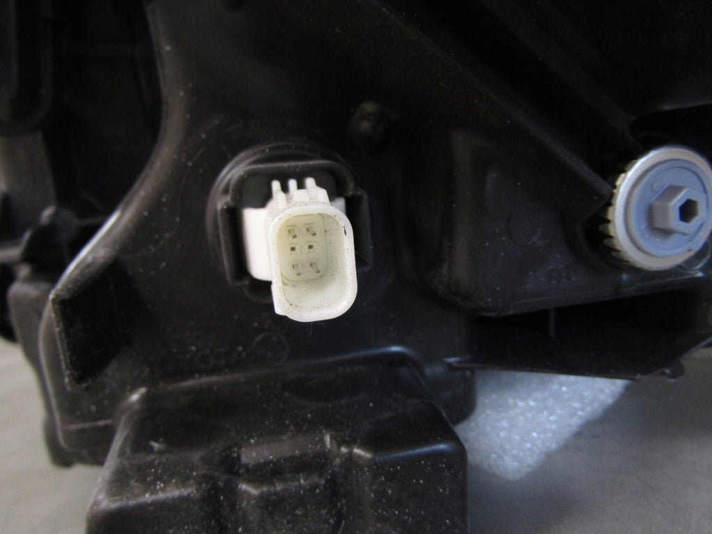 Frontscheinwerfer Mazda IV 4 Yaris K0-8EU LED Rechts Scheinwerfer Headlight