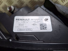 Load image into Gallery viewer, Frontscheinwerfer Dacia Sandero III 260102586R Rechts Scheinwerfer Headlight SCH3213032767zu